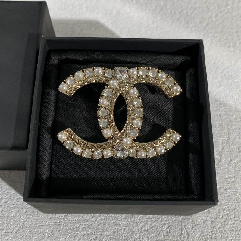 Chanel Brooch 11yxx111 (1)
