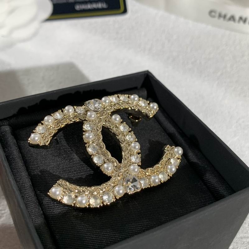 Chanel Brooch 11yxx111 (2)