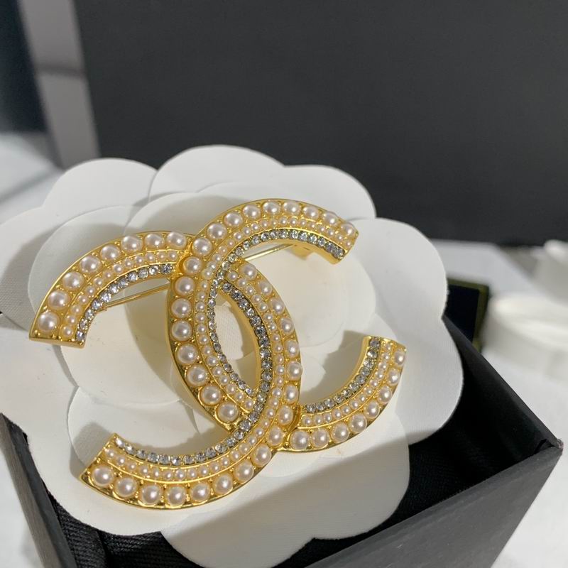 Chanel Brooch 11yxx112 (5)