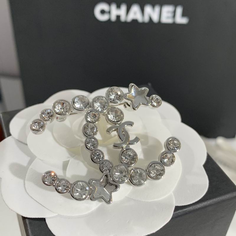 Chanel Brooch 11yxx113 (4)