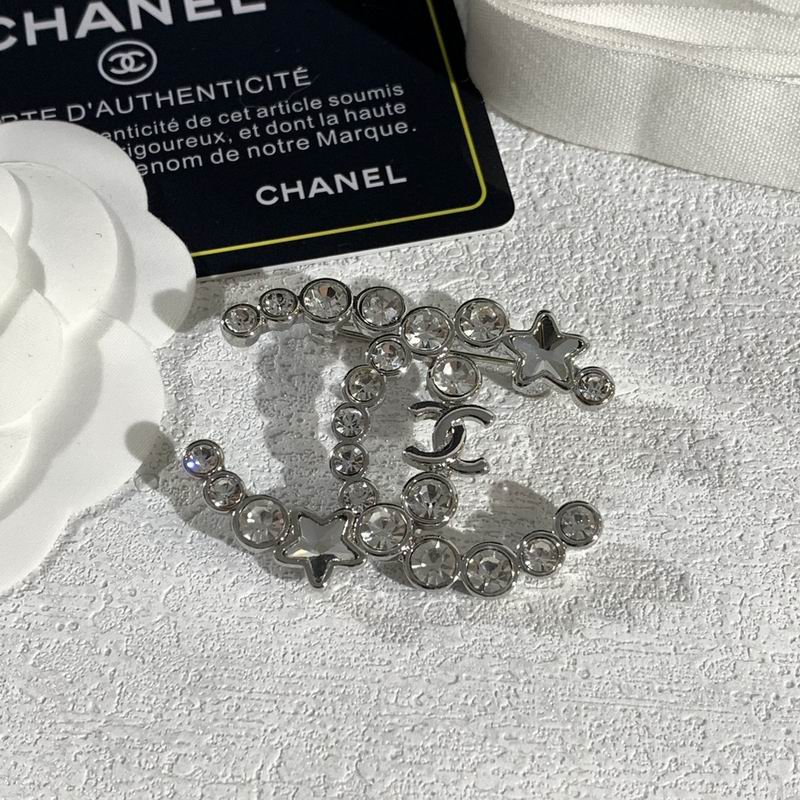 Chanel Brooch 11yxx113 (7)