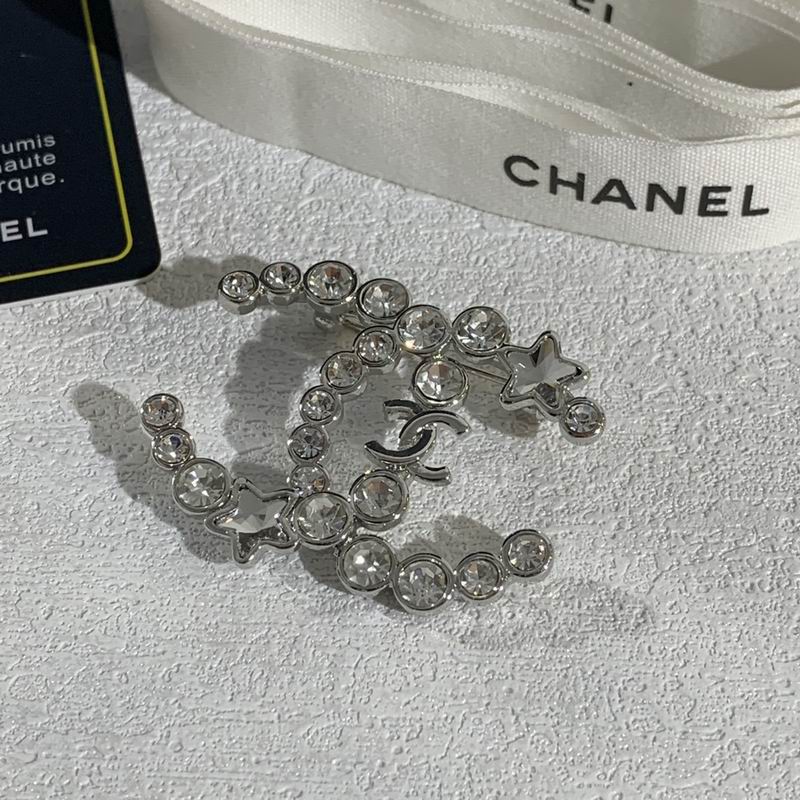 Chanel Brooch 11yxx113 (9)