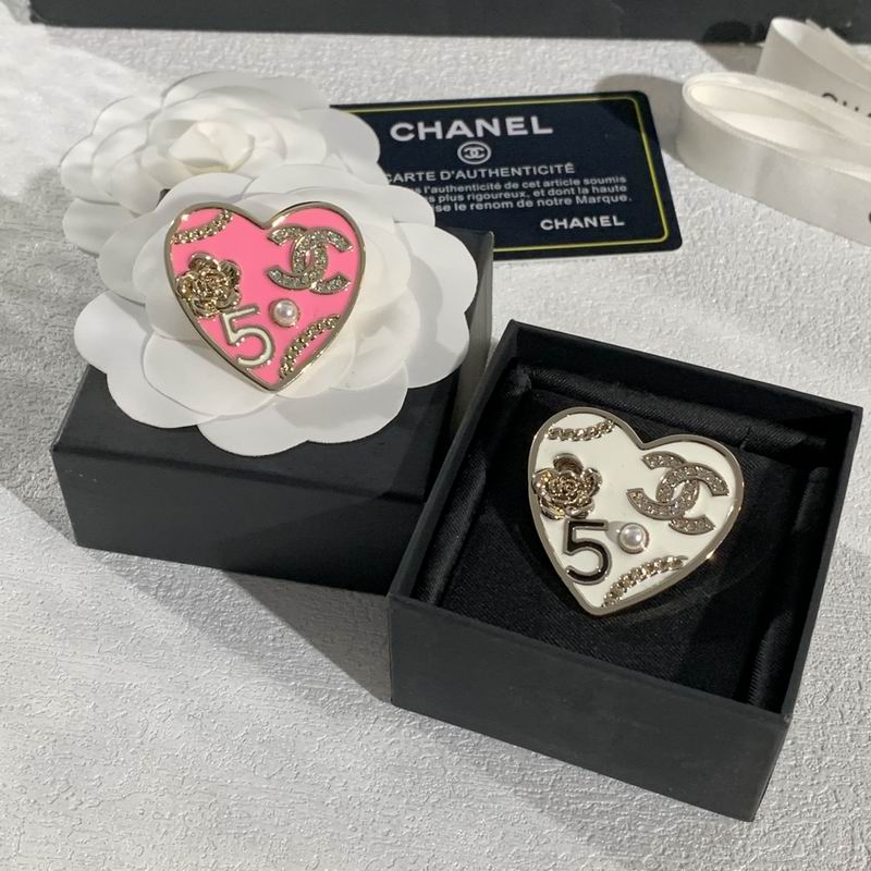 Chanel Brooch 11yxx114 (6)