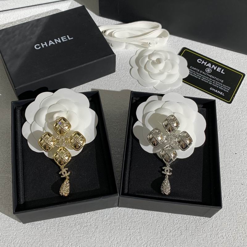Chanel Brooch 11yxx115 (1)