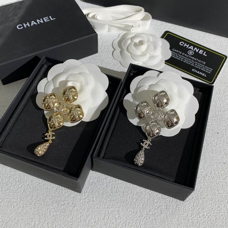 Chanel Brooch 11yxx115 (4)