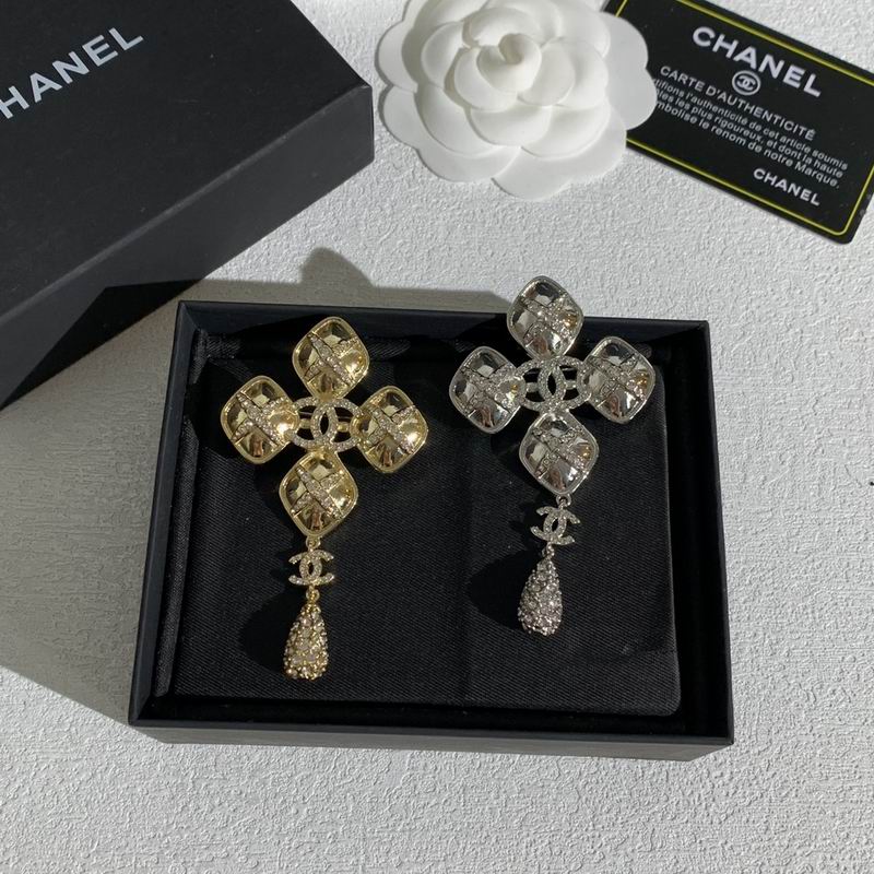 Chanel Brooch 11yxx115 (6)