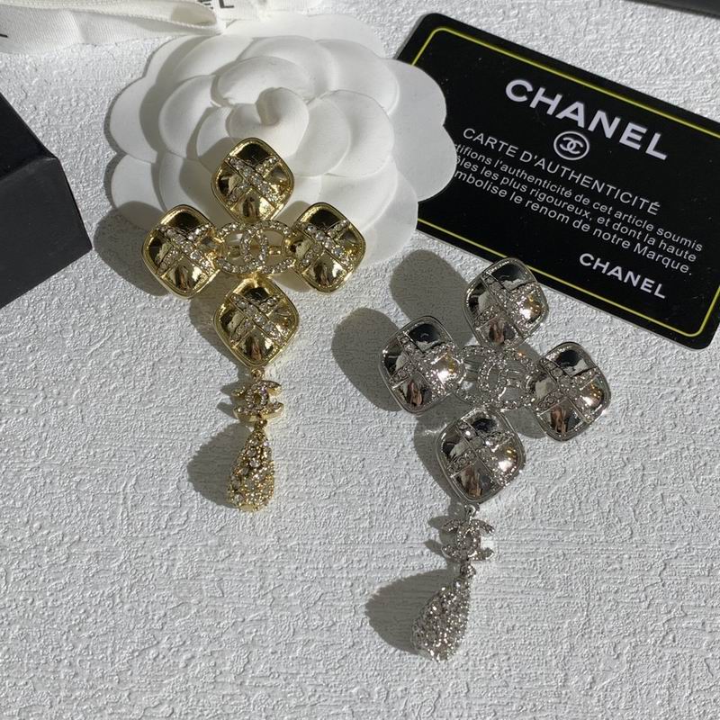 Chanel Brooch 11yxx115 (7)