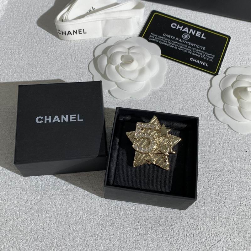 Chanel Brooch 11yxx116 (1)