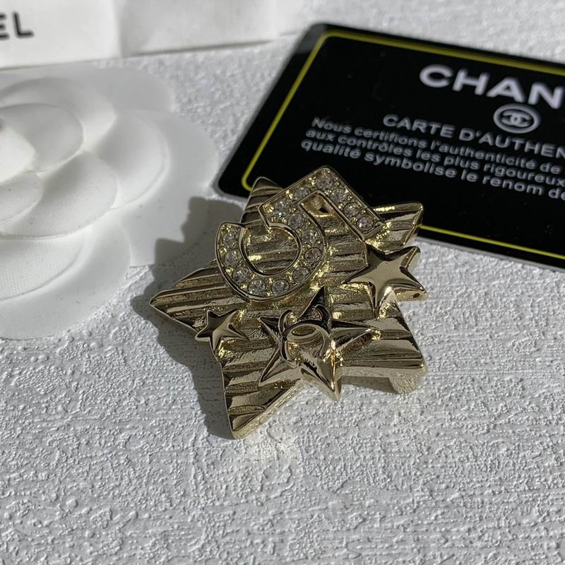 Chanel Brooch 11yxx116 (7)