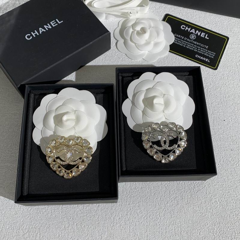 Chanel Brooch 11yxx117 (1)