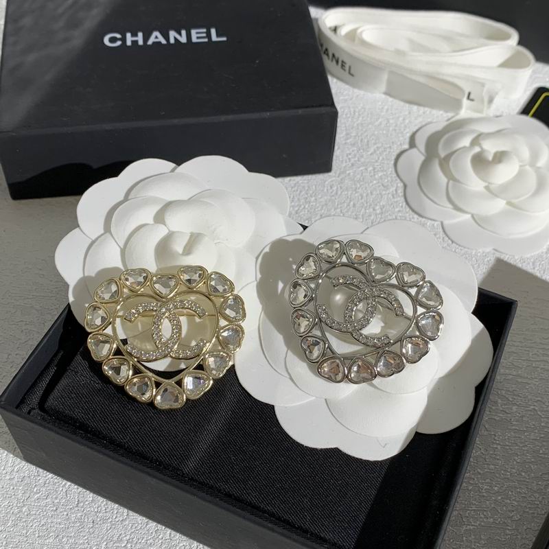 Chanel Brooch 11yxx117 (7)