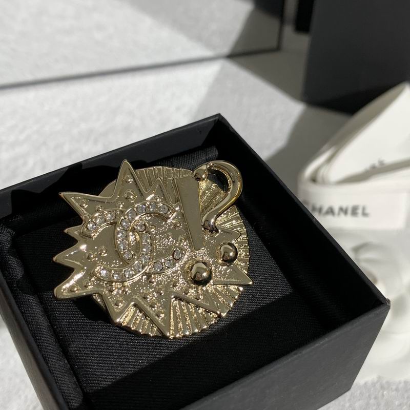 Chanel Brooch 11yxx118 (1)