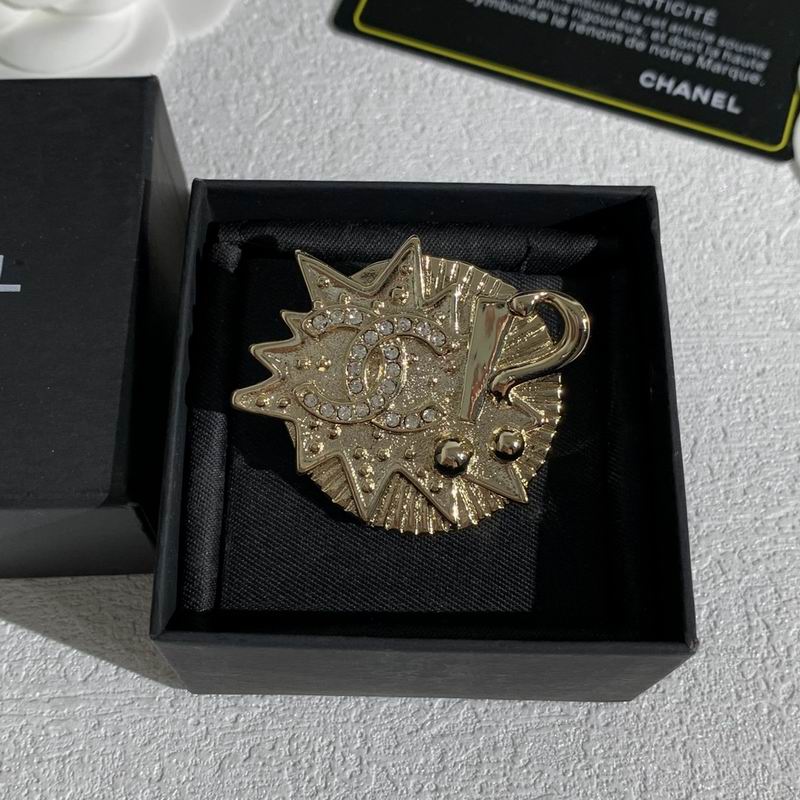 Chanel Brooch 11yxx118 (6)