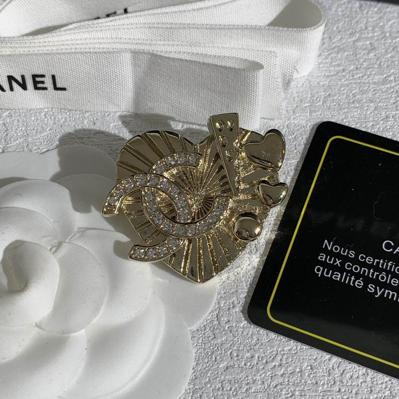 Chanel Brooch 11yxx119 (7)