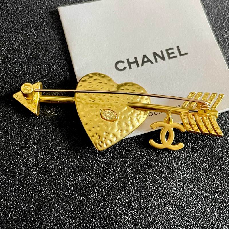 Chanel Brooch 11yxx121 (3)
