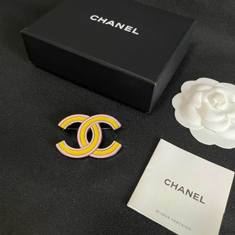 Chanel Brooch 11yxx122 (1)