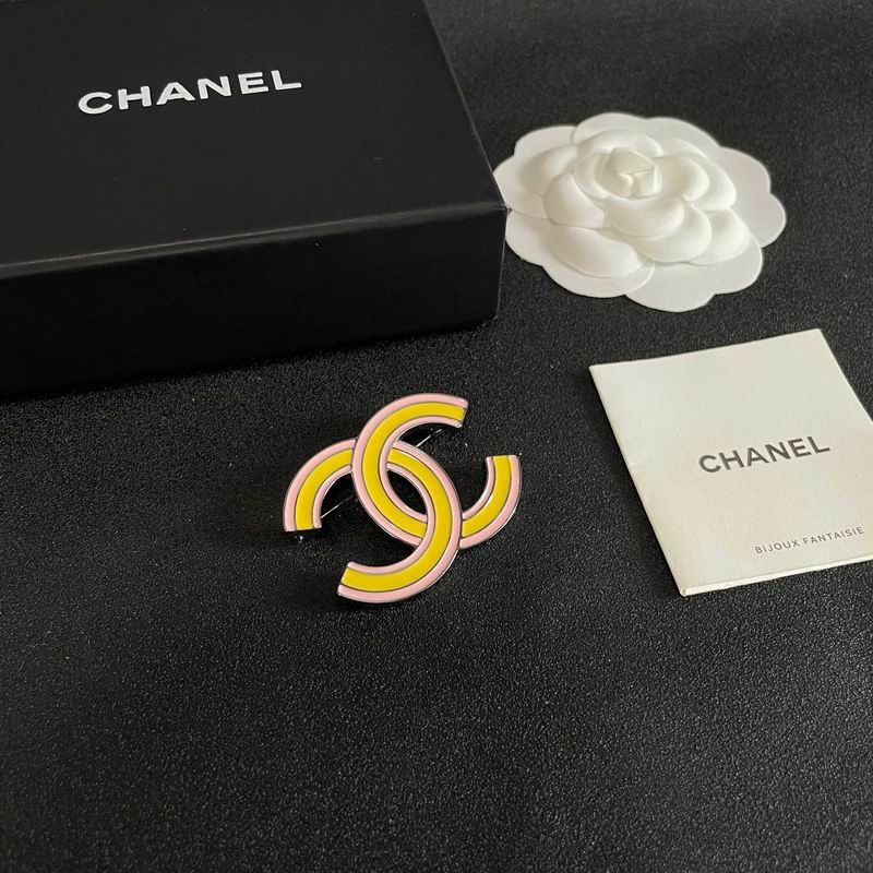 Chanel Brooch 11yxx122 (2)
