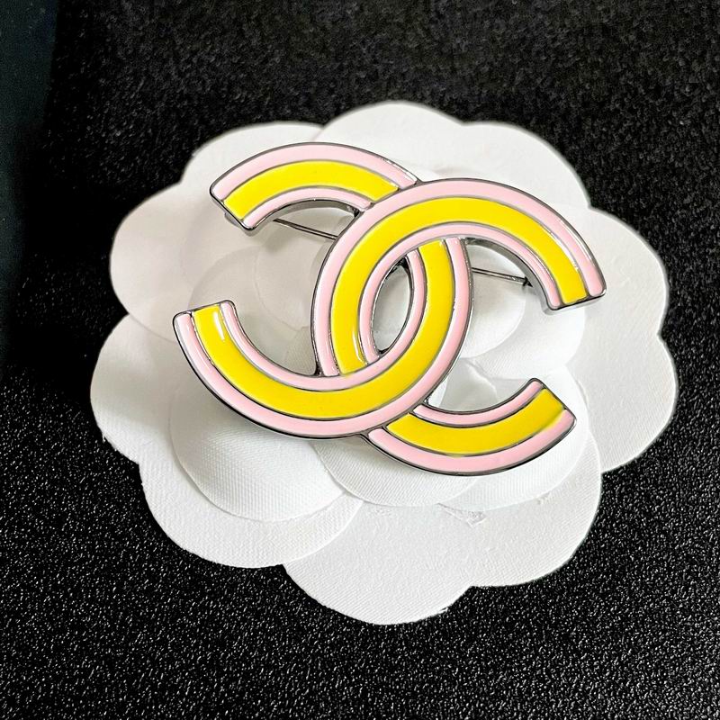 Chanel Brooch 11yxx122 (4)