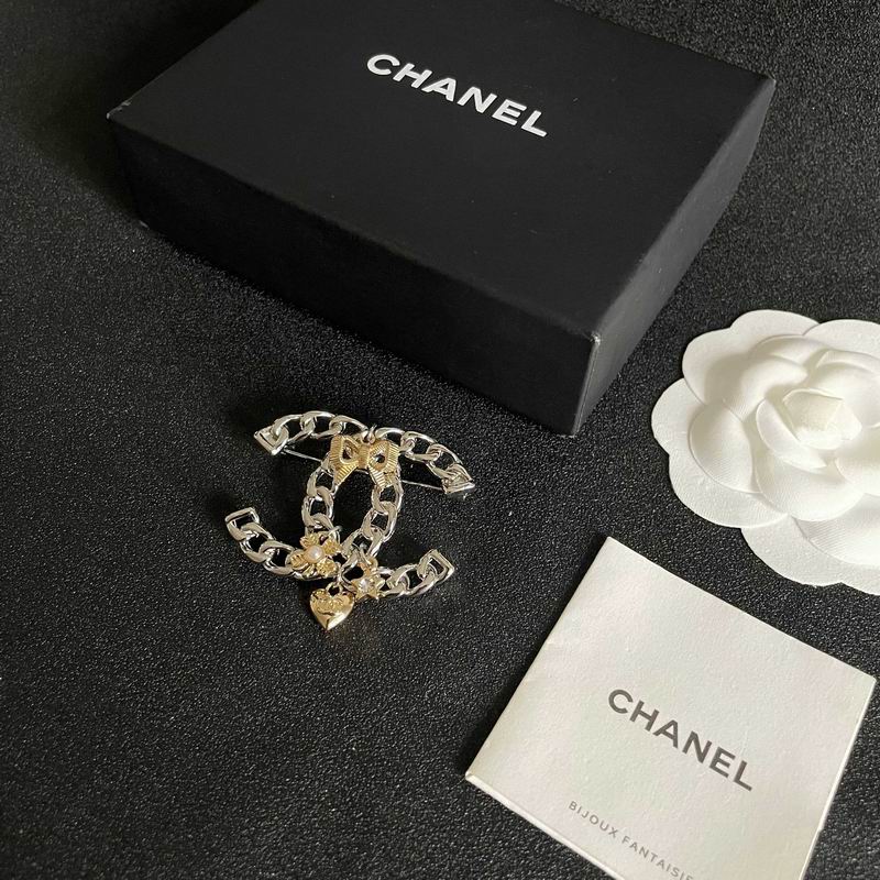 Chanel Brooch 11yxx123 (1)