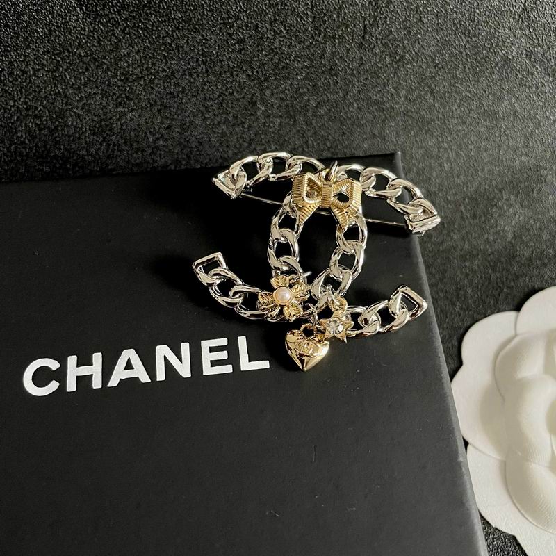 Chanel Brooch 11yxx123 (5)