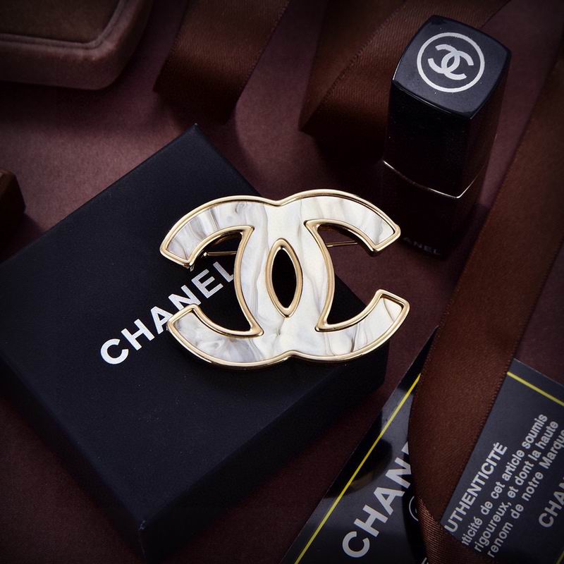 Chanel Brooch 11yxx125 (2)