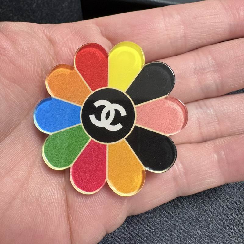 Chanel Brooch 11yxx128 (4)