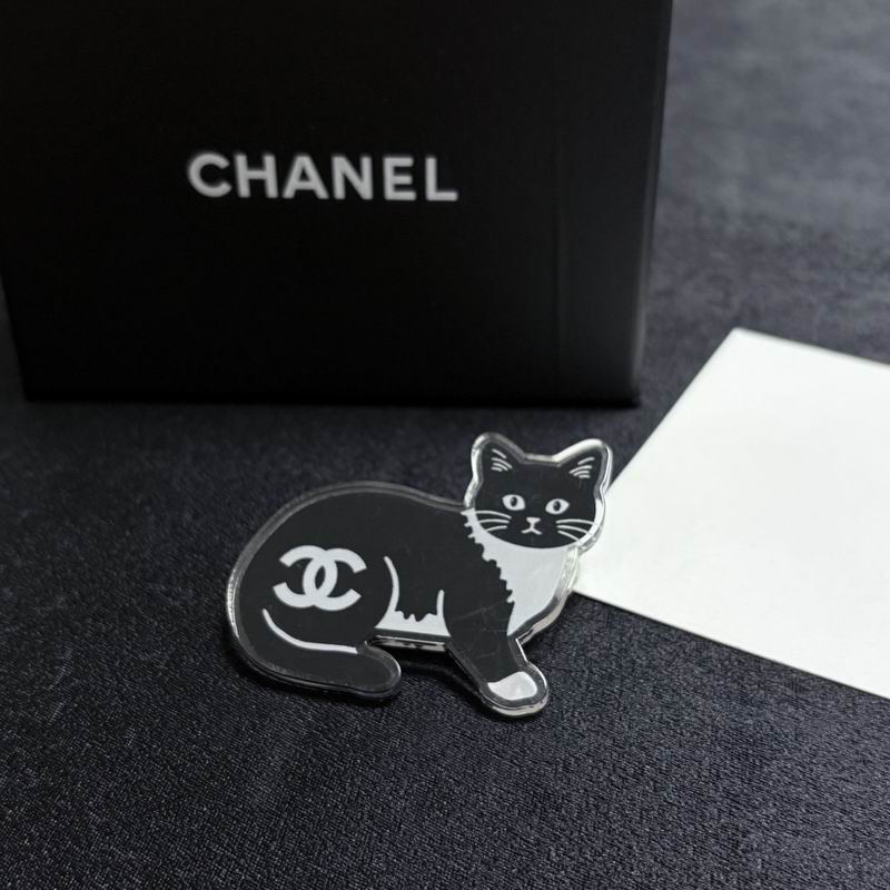 Chanel Brooch 11yxx130 (1)
