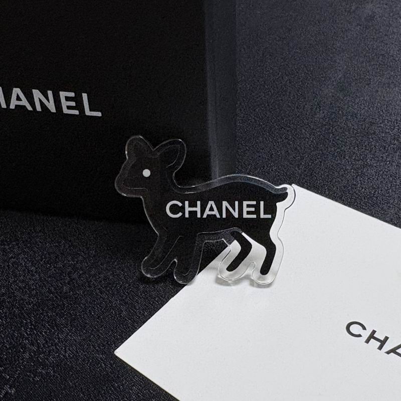 Chanel Brooch 11yxx130 (3)