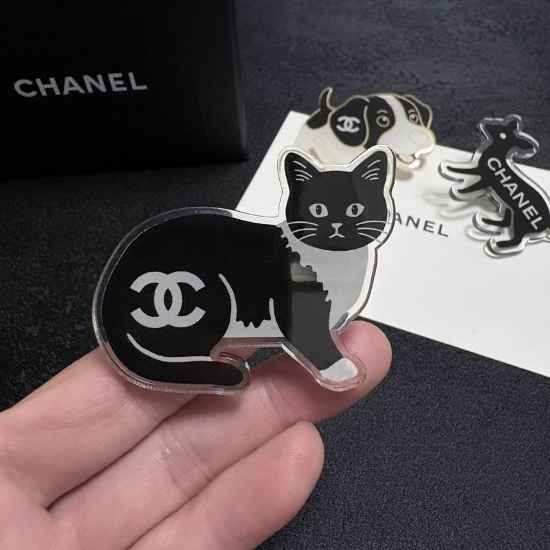Chanel Brooch 11yxx130 (5)