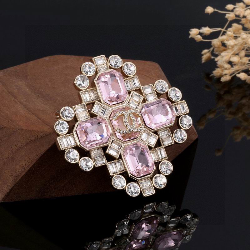 Chanel Brooch 11yxx131 (4)