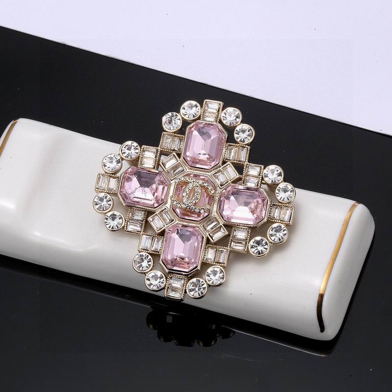 Chanel Brooch 11yxx131 (5)