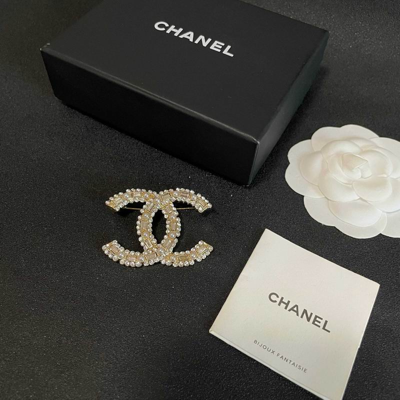 Chanel Brooch 11yxx134 (1)