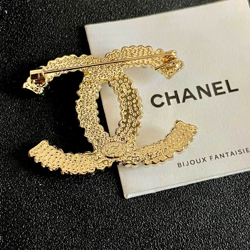 Chanel Brooch 11yxx134 (3)