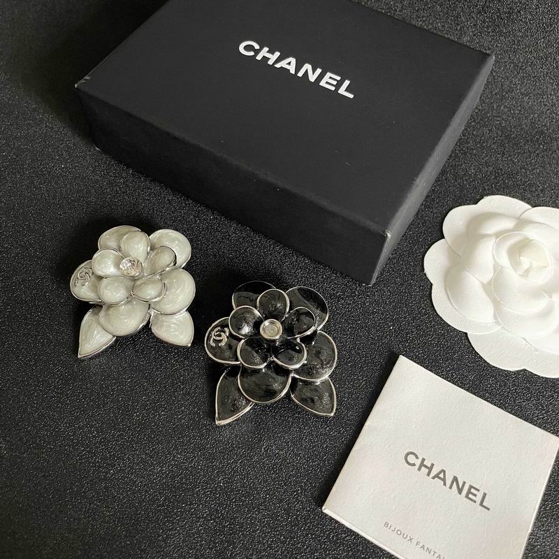 Chanel Brooch 11yxx136 (1)
