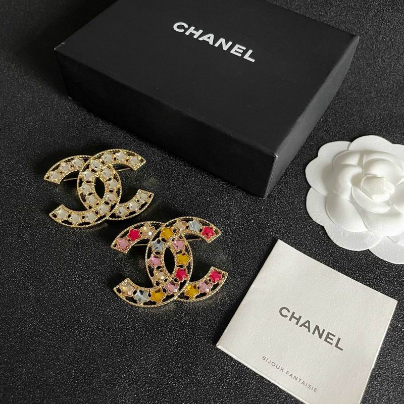 Chanel Brooch 11yxx137 (1)