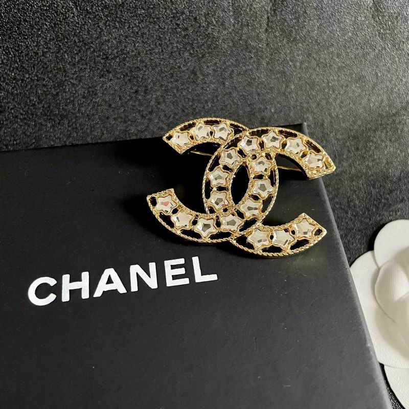Chanel Brooch 11yxx137 (6)