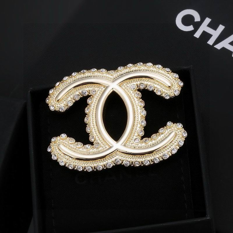 Chanel Brooch 11yxx139 (1)
