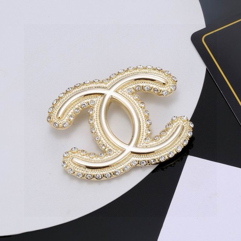 Chanel Brooch 11yxx139 (2)