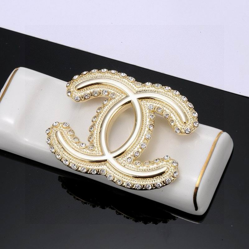 Chanel Brooch 11yxx139 (4)