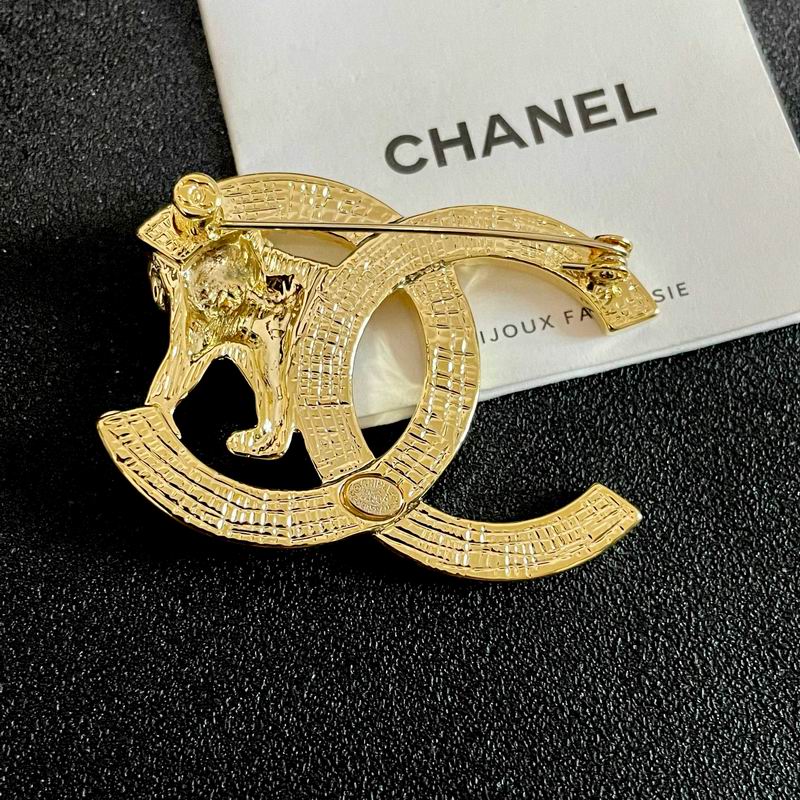 Chanel Brooch 11yxx141 (3)