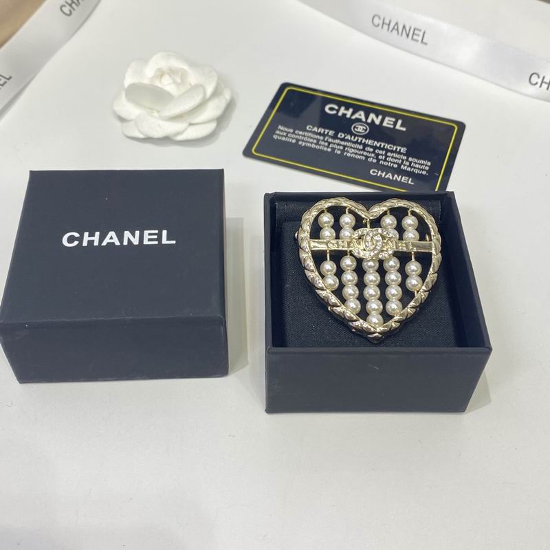 Chanel Brooch 11yxx142 (1)