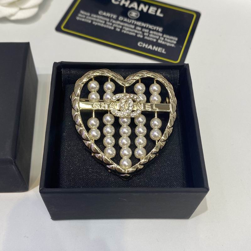 Chanel Brooch 11yxx142 (2)