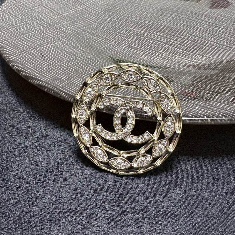 Chanel Brooch 11yxx146 (4)
