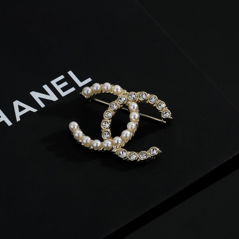 Chanel Brooch 11yxx147 (1)