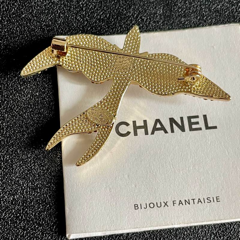 Chanel Brooch 11yxx148 (3)