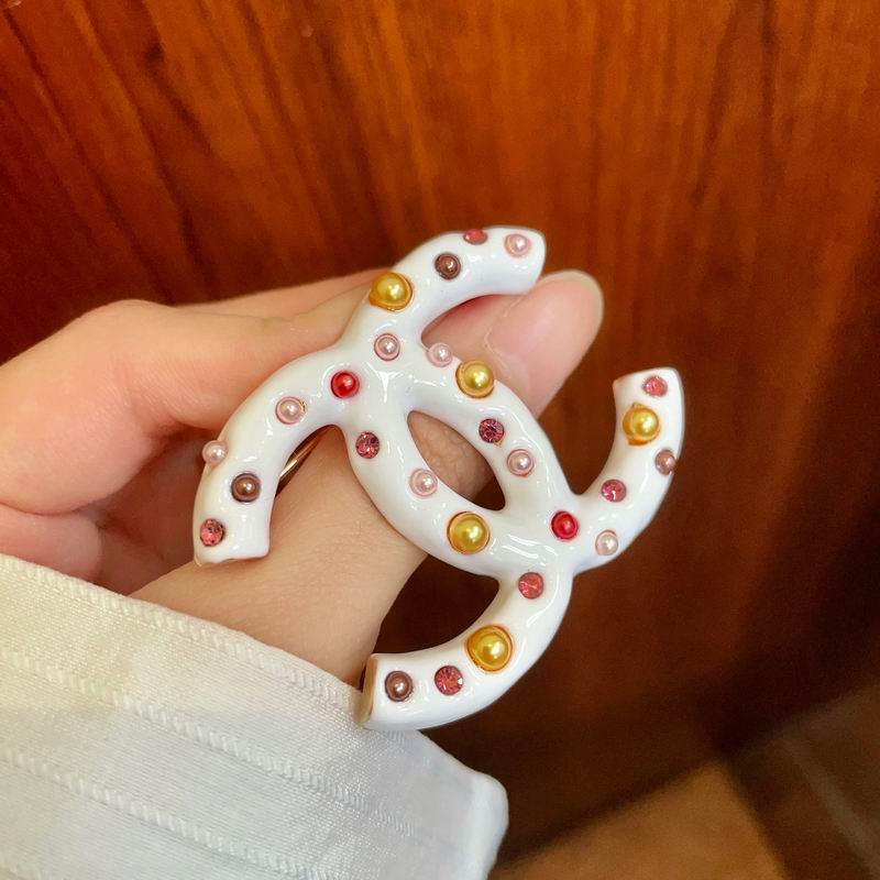 Chanel Brooch 11yxx149 (1)