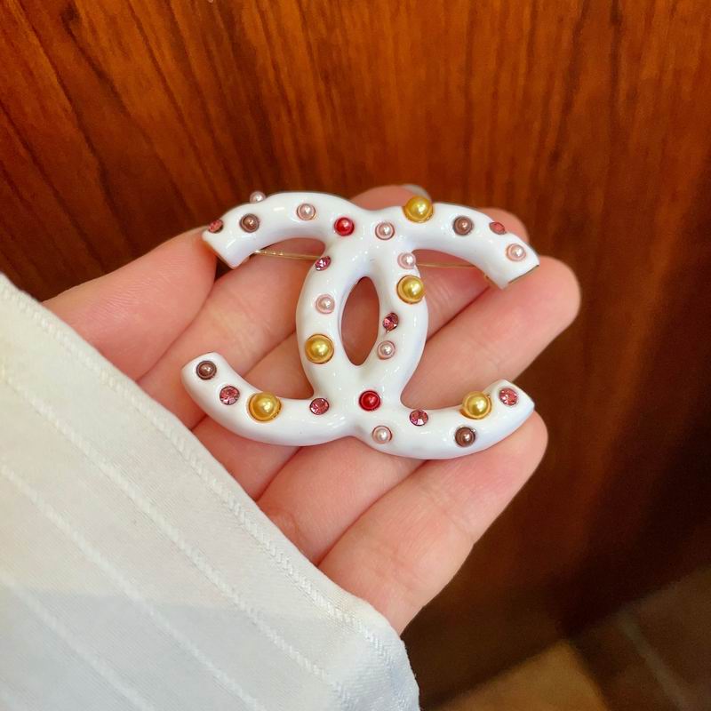 Chanel Brooch 11yxx149 (2)