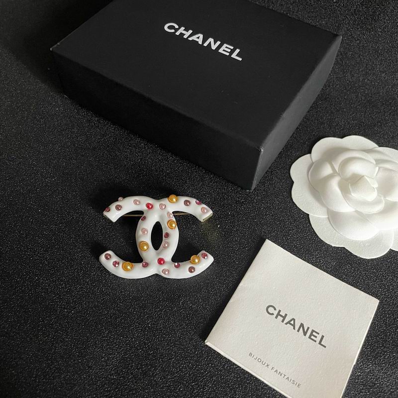 Chanel Brooch 11yxx149 (3)