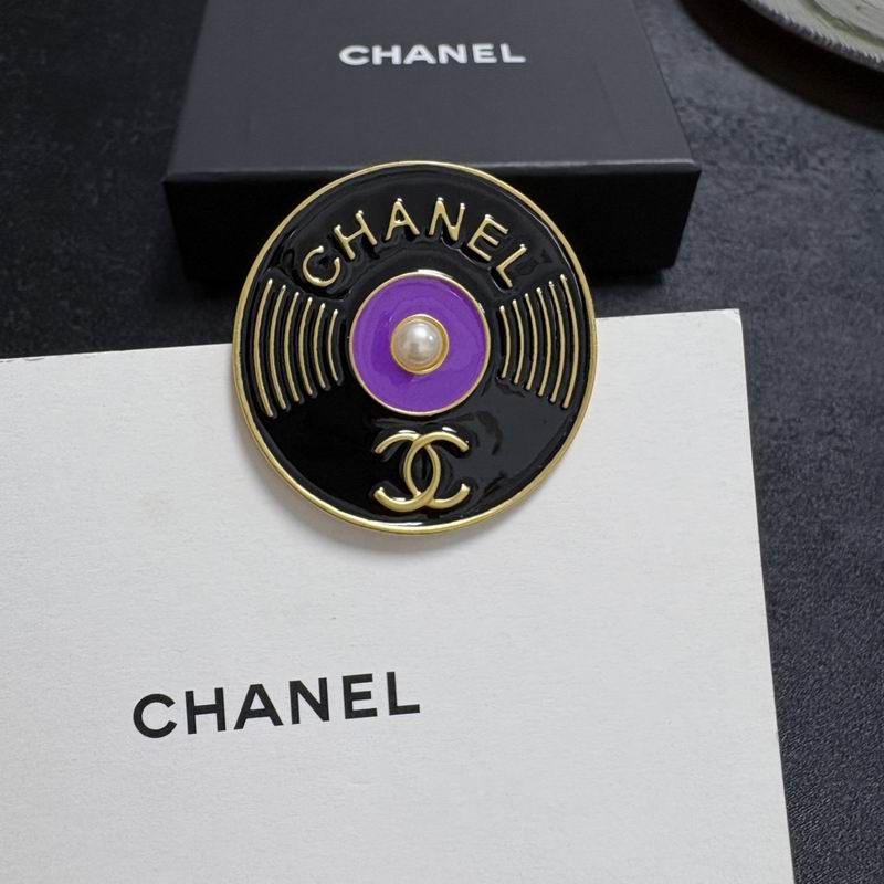Chanel Brooch 11yxx151 (2)