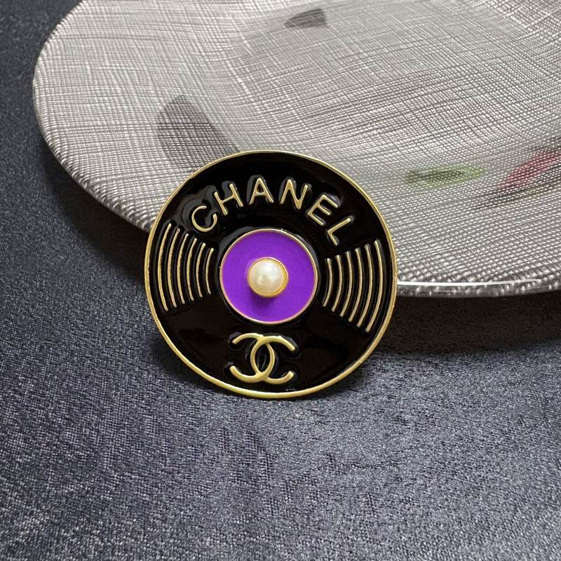 Chanel Brooch 11yxx151 (4)